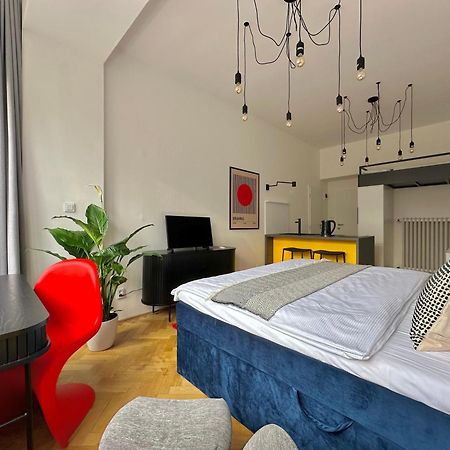 Botanique Rooms With Sauna By Homester Brno Ngoại thất bức ảnh